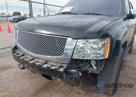 2008 Chevrolet Tahoe Lt z USA, uszkodzony, nr VIN 1GNFC13038R123700